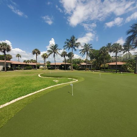 Ocean Side Resort - Updated Villa ฮิลส์โบโรบีช ภายนอก รูปภาพ